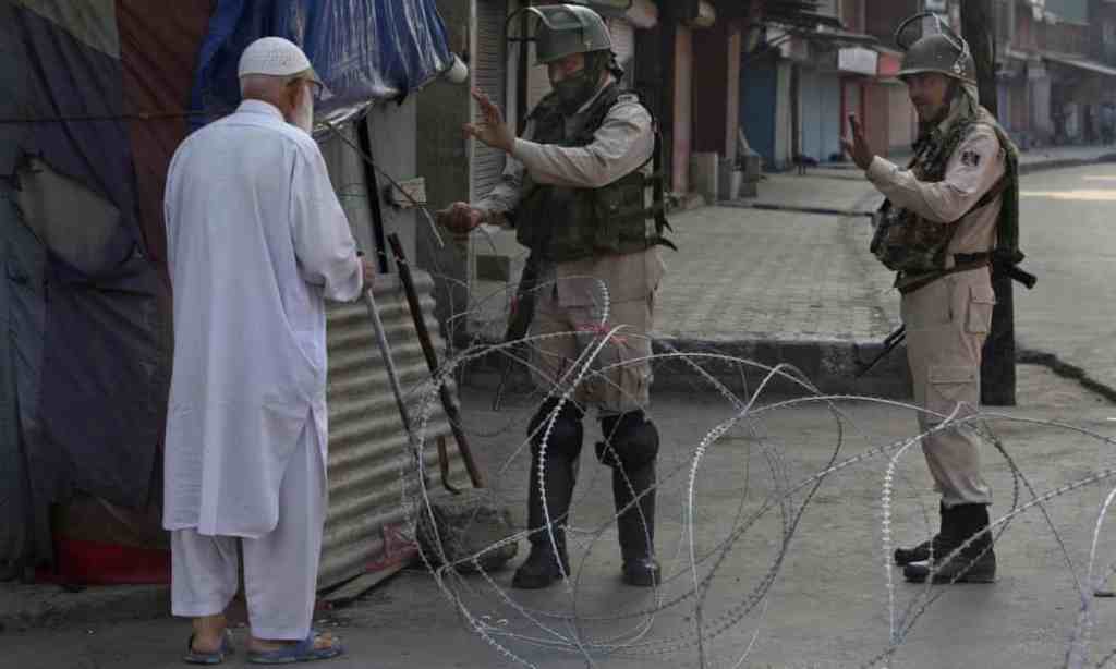 kashmir curfew