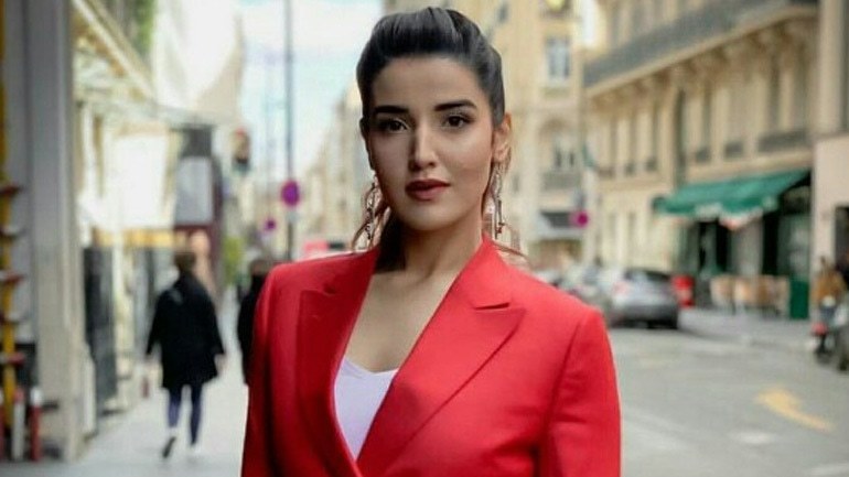 hareen farooq boycotting LSA and say respect mahira khan