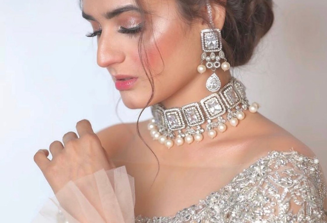 hira mani at loreal bridal week 2019