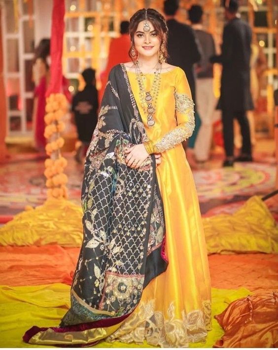 mehndi dress 
