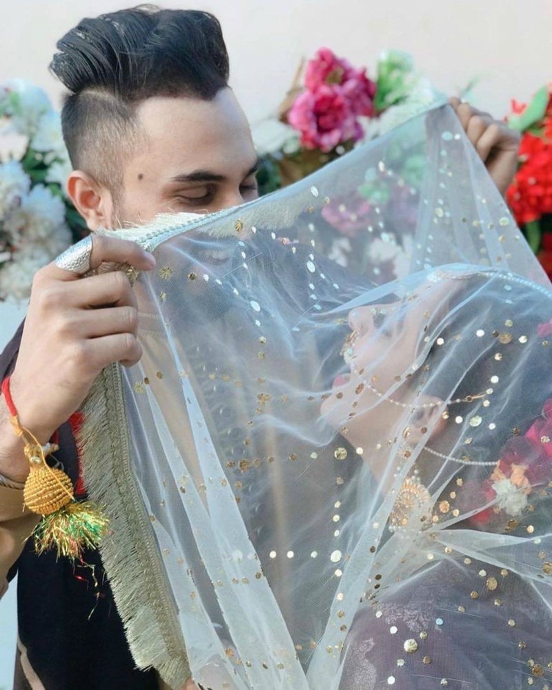 Sanam Chaudhry get hitched in US