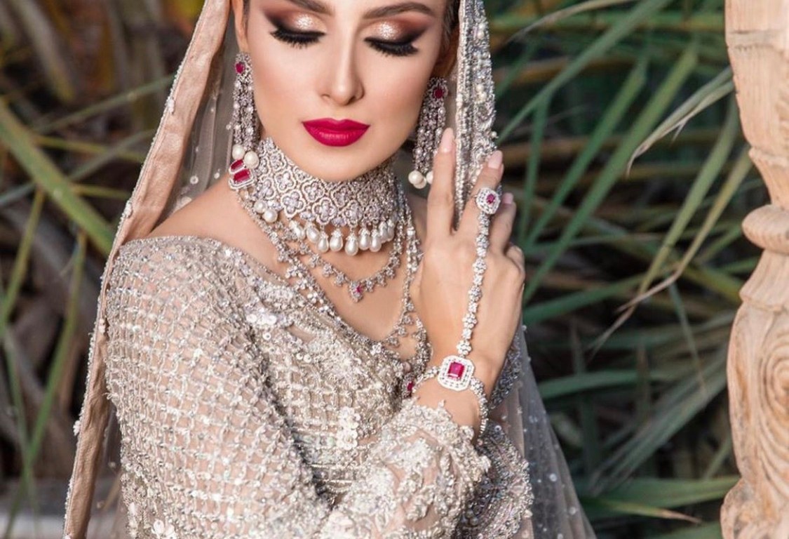 ayeza khan the odd onee