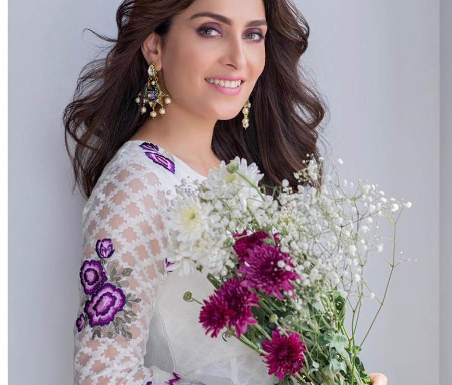 ayeza khan pictures