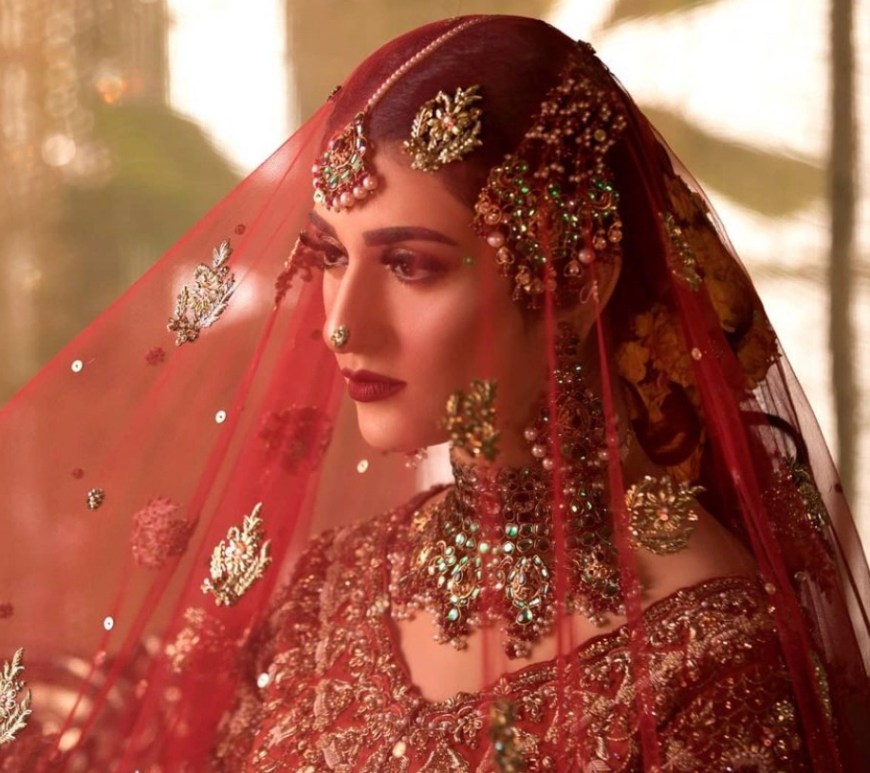sarah khan bridal pic