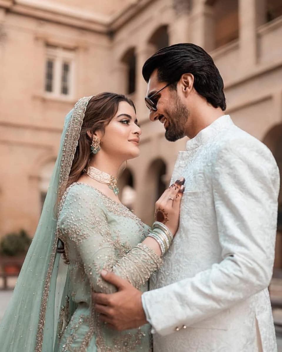 Minal Khan, Ahsan Mohsin get criticized over Eid Picture