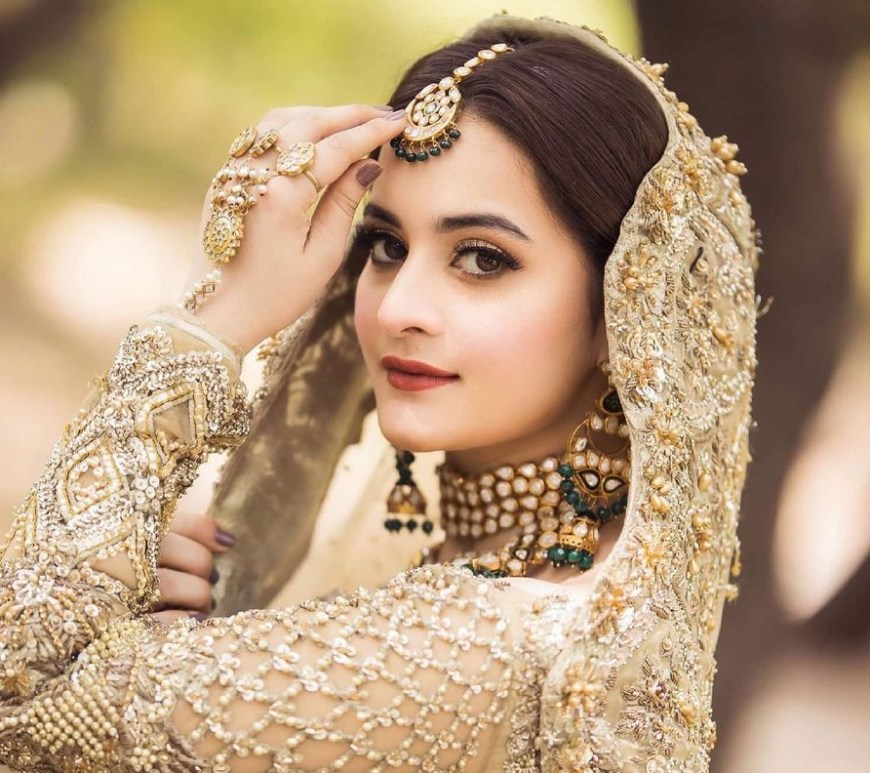 aiman khan bridal pics