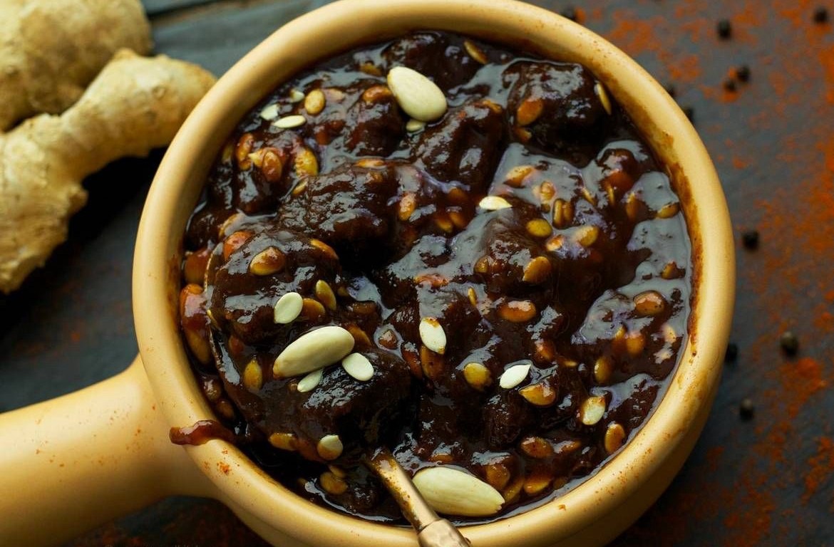 Sweet and spicy plum chutney